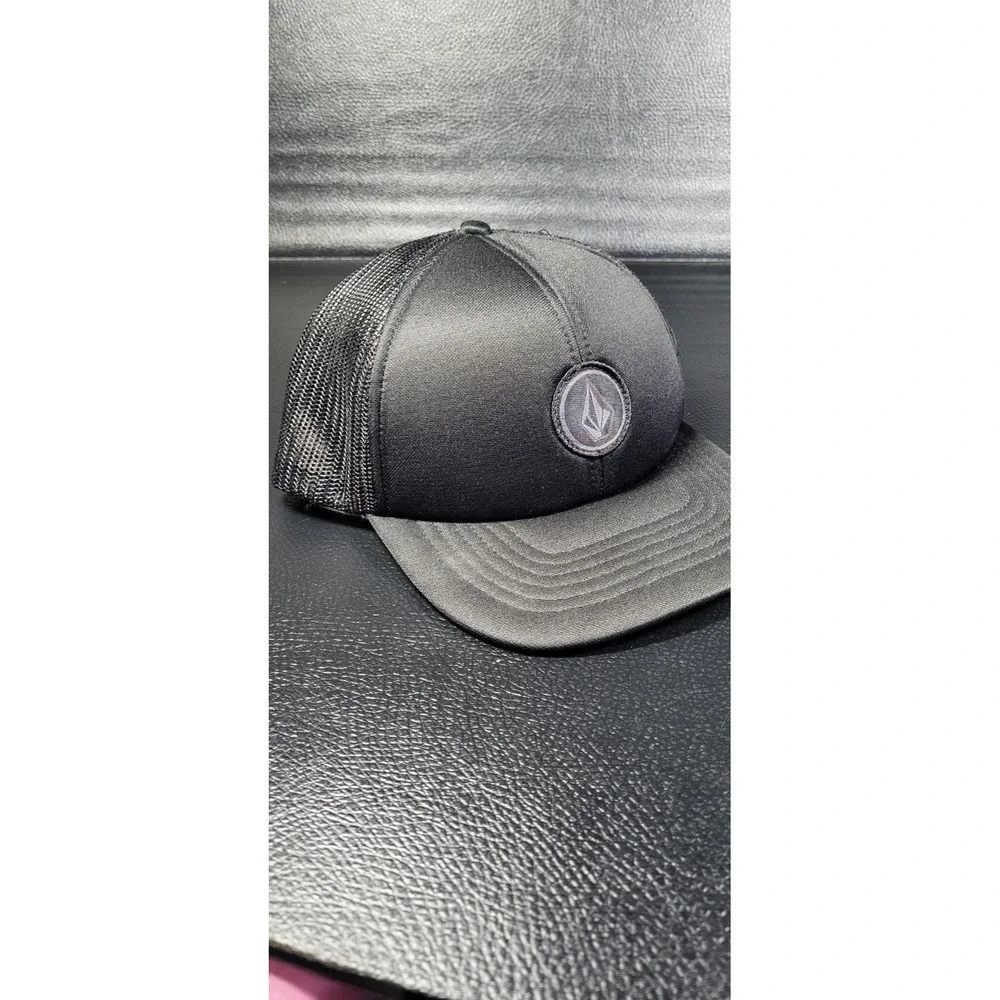 Volcom Stone Patch Snapback Trucker Hat Black One Size Solid 6 Panel